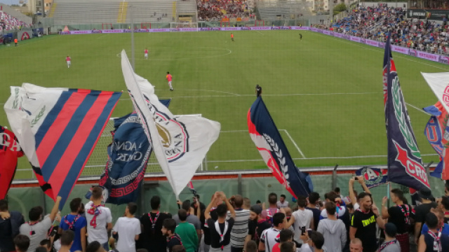 Lo stadio comunale "Ezio Scida" - Crotone