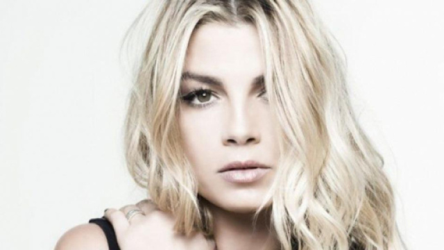 Emma Marrone: la cantante ha visitato il Bambino Ges&ugrave; di Roma - blastingnews.com