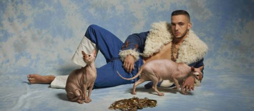 C. Tangana insulta a la Casa Real en rueda de prensa del Primavera Sound
