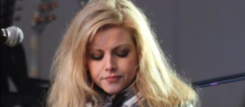 Lindsay Ell moves to Nashville in 2010 to pursue her music career. [Photo by Robert Thivierge via Wikimedia Commons]