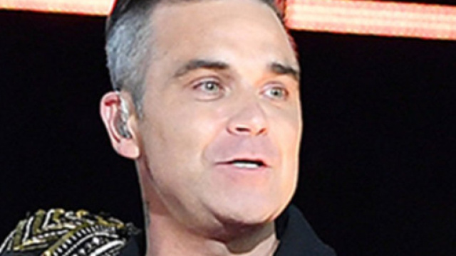 Robbie Williams confessa di temere di essere autistico o vittima dell'Asperger.