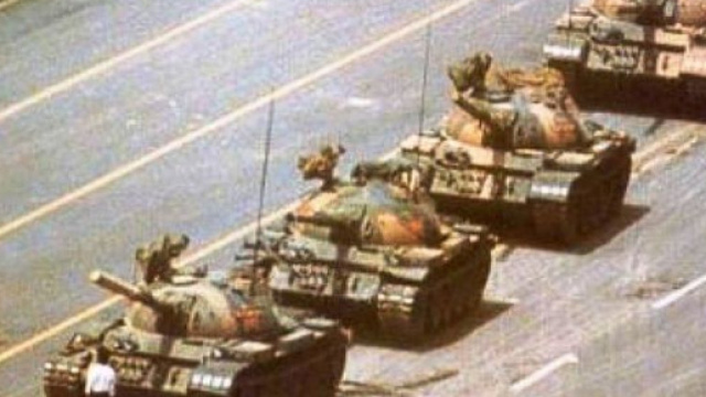 Il Rivoltoso Sconosciuto di Piazza Tienanmen.