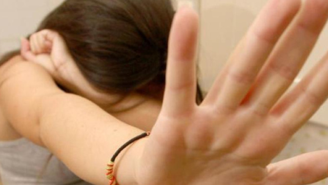 Parma: studentessa 18enne violentata a scuola.