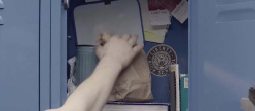 The teen drama "13 Reasons Why" will return to Netflix for a third season [Image Netflix/YouTube]