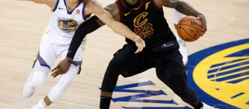 Los Warriors vencen a los Cavaliers en el tercer partido de la final