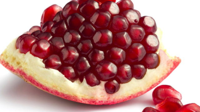 Australia: 64enne mangia semi di melograno surgelati e muore.