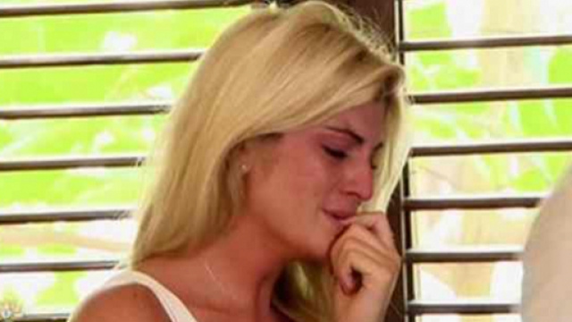 M&eacute;lanight &agrave; nouveau c&eacute;libataire, elle d&eacute;prime et se confie sur Snapchat