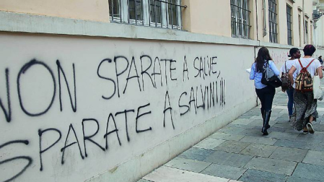 La scritta anti-Salvini a Parma diventa un caso nazionale - gazzettadiparma.it