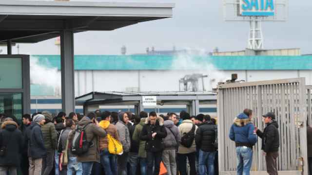 Mentre la Juve ed i tifosi sono in estasi per Ronaldo, in fabbrica si fa sciopero proprio per l'acquisto del portoghese