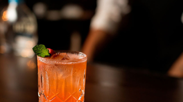 Smart Straw, la cannuccia intelligente che rileva droghe nell'alcool