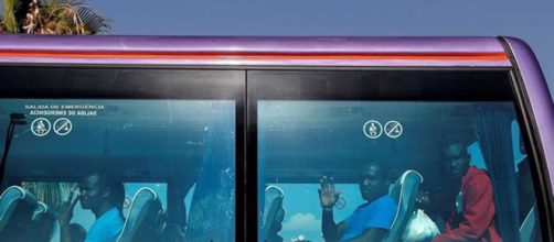 Refugiados del barco &ldquo;Aquarius&ldquo; parten rumbo a Francia