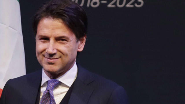 Giuseppe Conte, Malta e Francia si faranno carico di 50 migranti - adessobasta.org