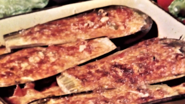 Melanzane ripiene con peperoni