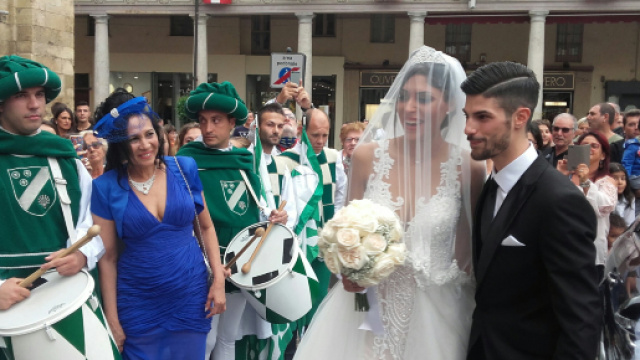 Nicol&ograve; Noto e la moglie Valentina aspettano un figlio