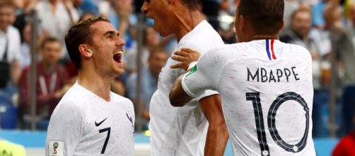 Varane ve a Mbappe como el sucesor de Ronaldo