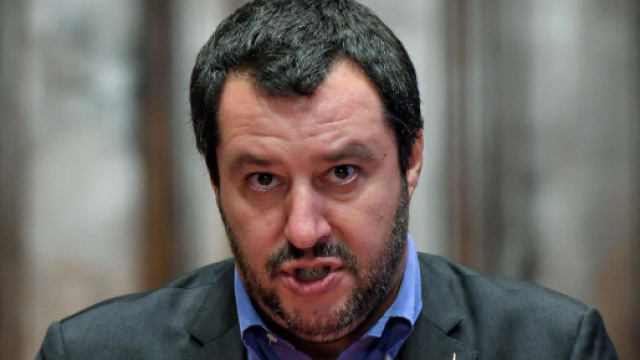 Migranti, il ministro dell'Interno Matteo Salvini: &lsquo;Barcone con 450 clandestini qui non deve venire&rsquo;