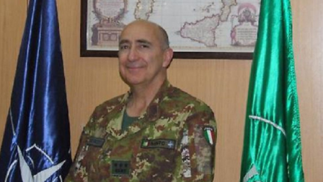 Il generale Santo propone al governo un piano contro l'immigrazione