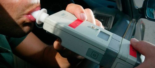 Para evadir test de alcoholemia un hombre atropell&oacute; a 5 agente de tr&aacute;nsito