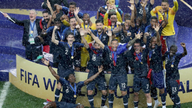 Francia campione del mondo: giocatori criticati sui social
