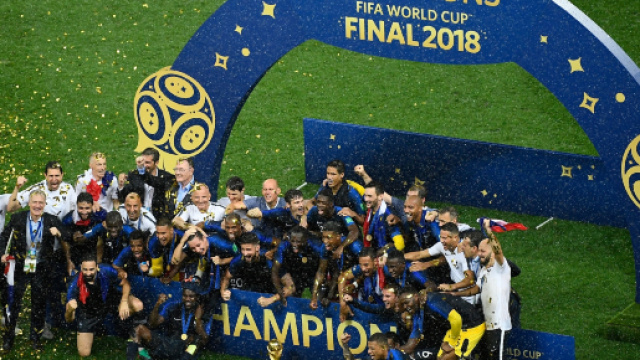 Sports | Les Bleus champions du monde : plus de 19 millions de t&eacute;l&eacute;spectateurs