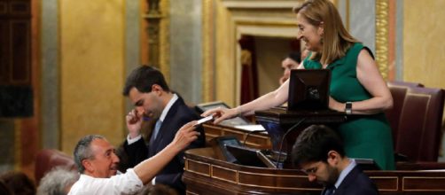 El error de 2 diputados pone en jaque el intento del Gobierno por controlar RTVE