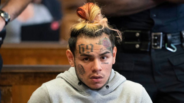 6ix9ine a processo per aggressione.