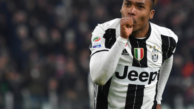 Calciomercato Juventus, arriva la svolta per Alex Sandro