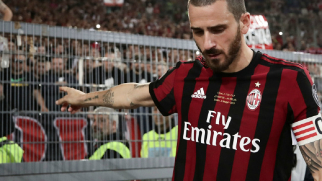 Calciomercato Milan, Bonucci: il PSG affonda il colpo ma lui prende tempo - goal.com