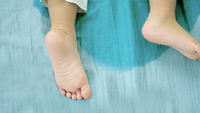 Usa, fa la pip&igrave; a letto: madre lo uccide.