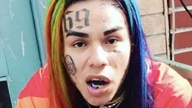 Nella foto il rapper 6ix9ine - peoplespostmedia.com