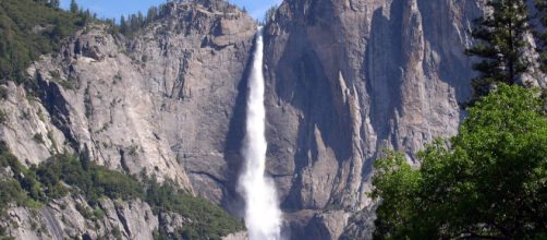 California&rsquo;a famous park has closed down because of a nearby wildfire. [Image credit: BallerinaGirl2248 - Wikimedia Commons]