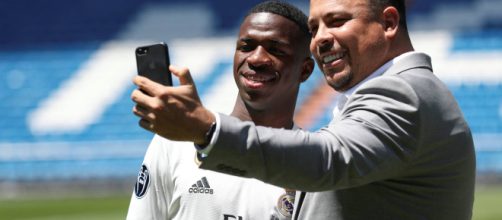 Vinicius Jr. en el Bernab&eacute;u llega al Real Madrid y dice que desea quedarse muchos a&ntilde;os