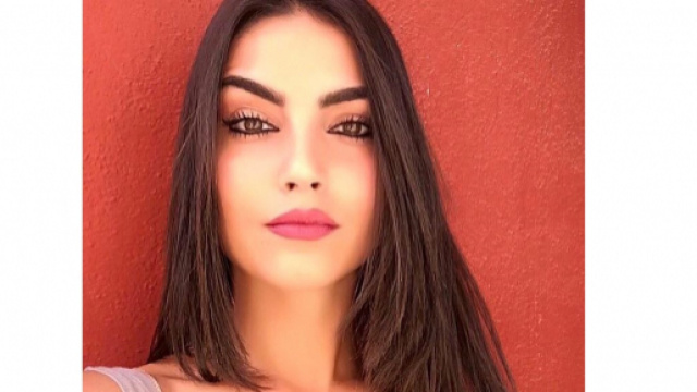Gossip: contatto 'os&eacute;' tra Teresa e Andrea a Temptation Island? La single nega tutto.
