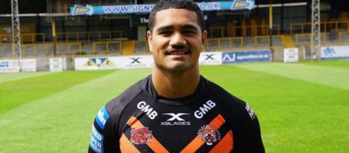 Peter Mata'uita has earned himself a reputation as a hard-hitting, fearsome back in the Championship. Image Source - yorkshirepost.co.uk