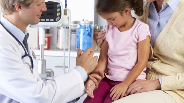 La proposta di Barillari e Lombardi (M5S): i bambini vaccinati vanno in quarantena - pazienti.it