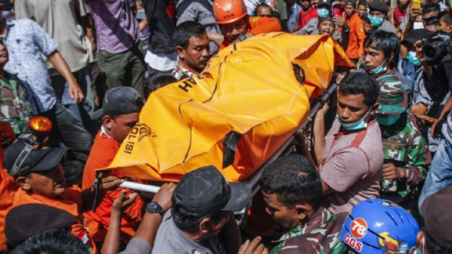 Violento terremoto in Indonesia.