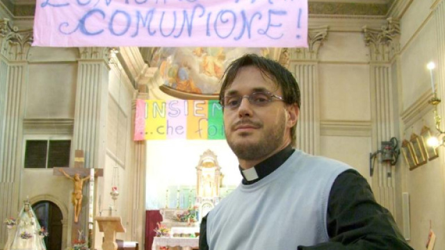 Don Giuliano si &egrave; sposato, ma &egrave; ancora prete