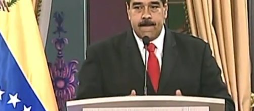 El presidente de Venezuela dice que va a presentar pruebas de la implicaci&oacute;n del hom&oacute;logo colombiano, Juan Manuel Santos