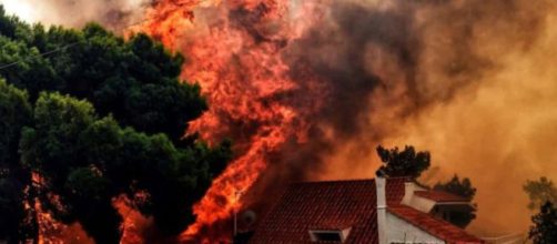 GRECIA/ Confirman 25 desaparecidos por los incendios y se eleva a 91 el n&uacute;mero de muertos