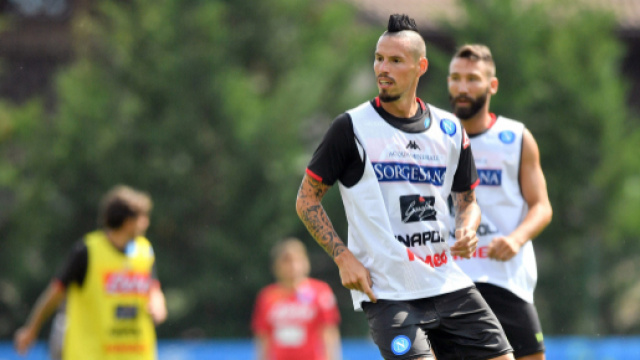 Marek Hamsik del Napoli in azione in allenamento