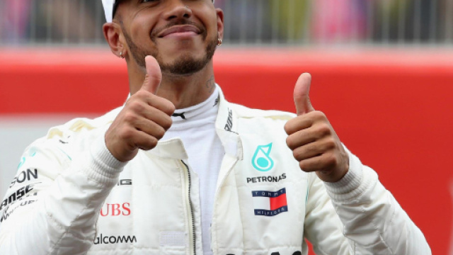 Formula 1: Hamilton vince in Ungheria e vola a +24 su Vettel - standard.co.uk