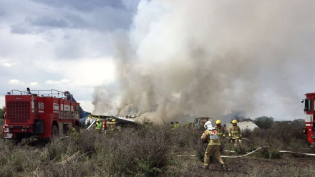 Messico, aereo si schianta dopo il decollo: nessuna vittima.