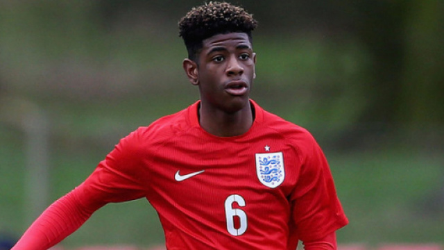 Jonathan Ponzo vient de signer &agrave; l'AS Monaco. Ce d&eacute;fenseur de 17 ans, qui vient de Chelsea, est tr&egrave;s prometteur pour le club Mon&eacute;gasque.