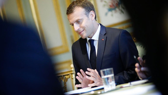 Des d&eacute;put&eacute;s En marche veulent revenir au &laquo; contrat social &raquo; de Macron - lesechos.fr