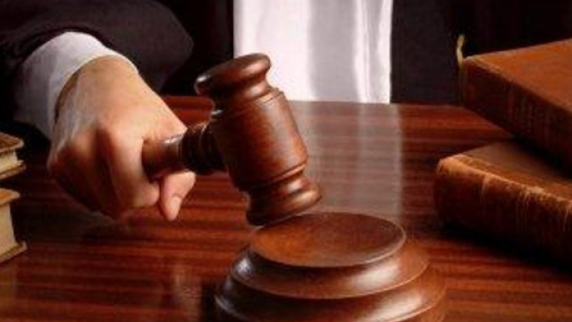 Gup Trieste assolve sette poliziotti dall'accusa di sequestro di persona: la sentenza smonta pezzo per pezzo le teorie del pubblico ministero.