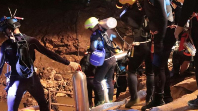 Thailandia, tratti in salvo quattro dei dodici bambini rimasti intrappolati nella grotta