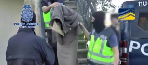 M&Aacute;LAGA / Un hombre es detenido en Estepona por sus presuntas relaciones con la yihad