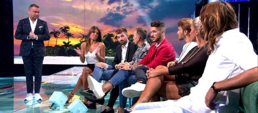 Telecinco no habla sobre la detenci&oacute;n del marido de la presentadora Ana R. Quintana