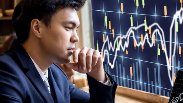 Trading online: comprare e vendere coster&agrave; di pi&ugrave;