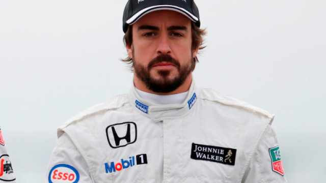 Fernando Alonso: replica sarcastica alla chiusura della Red Bull - automobilemag.com